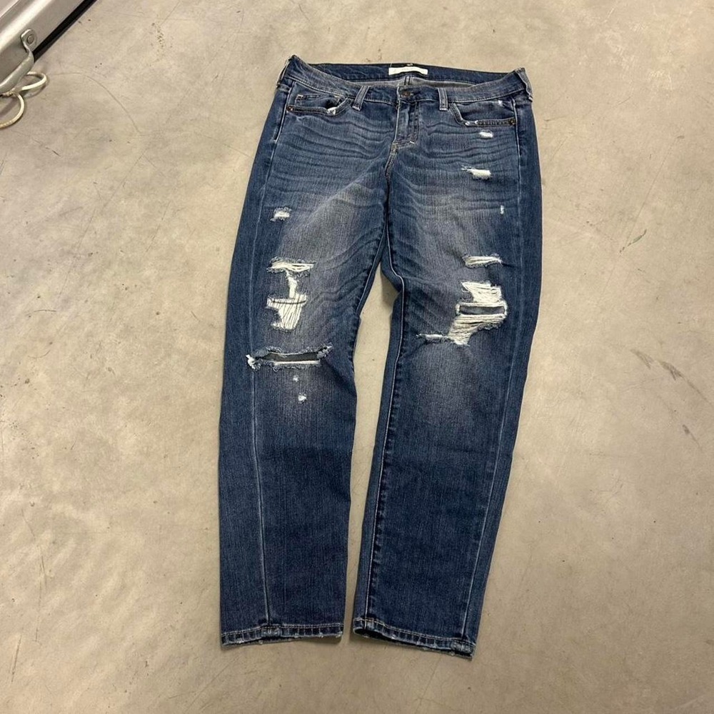 Abercrombie & Fitch Distressed blue denim‎ jeans